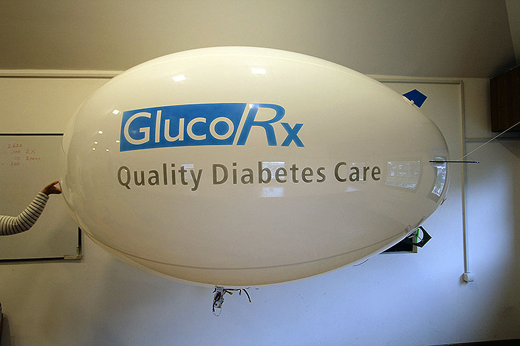 4.5-m-RC-Blimp-with-Camera